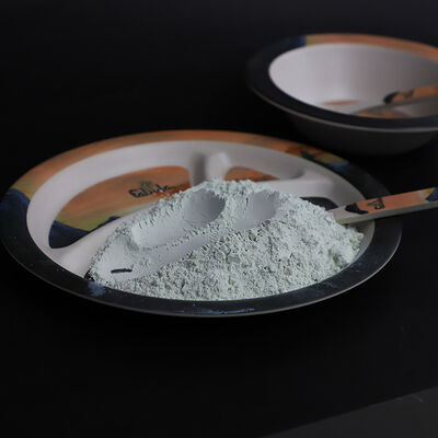 Stable à températures et pressions normales, de qualité industrielle, poudre de mélamine pure, densité de 1573 Gcm3, idéale pour l'industrie