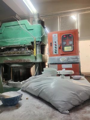 Poudre UC1P de résine du produit chimique 108-78-1 MF pour la vaisselle de mélamine