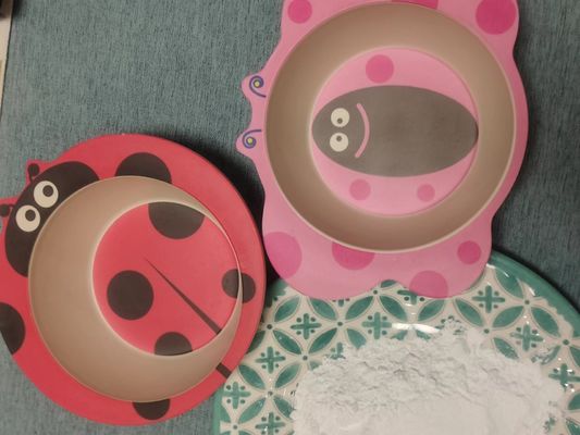 Cristallin blanc de composé de bâti de formaldéhyde d'urée de plat de mélamine