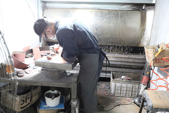 Bâti de fraisage de compression de moule de vaisselle de cuisine de mélamine de commande numérique par ordinateur d'OIN disponible