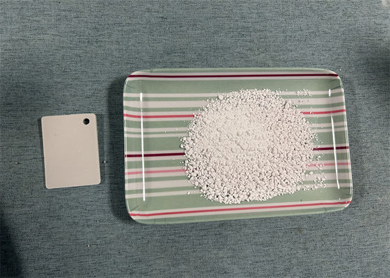 990,8% de résine de poudre de moulage de mélamine matière première C3h6n6