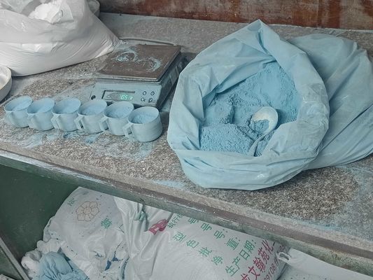 Poudre de moulage de mélamine de haute pureté 99,8% Couleur personnalisée pour la production de vaisselle