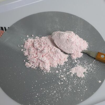 Point d'éclair SHUANGYAN supérieur à 200 degrés Celsius, poudre de mélamine pure appliquée dans le traitement chimique et la production de matériaux durables