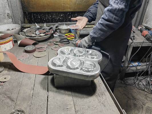 718 moules d'acier pour les plaques de mélamine de finition brillante