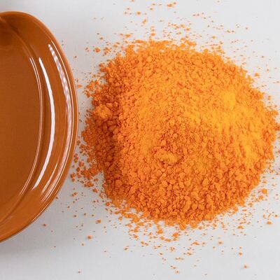 Granulés de mélamine Un 3077 offrant une teneur en cendres de 0,03 % et une pression de moulage de 80 à 140 MPa conçus pour l'industrie